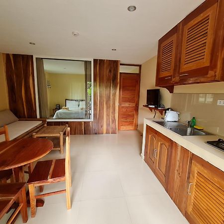 Amor Deluxe Suite With Swimming Pool Access - Hidden Paradise Yapak Ngoại thất bức ảnh