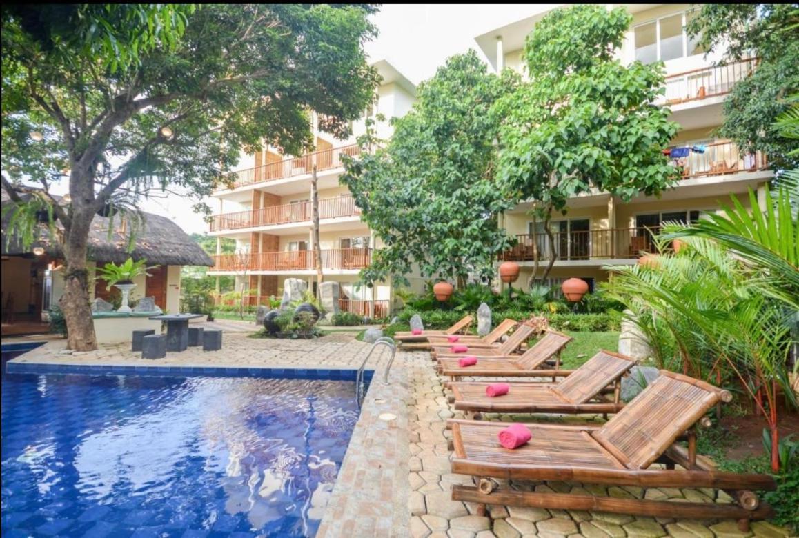 Amor Deluxe Suite With Swimming Pool Access - Hidden Paradise Yapak Ngoại thất bức ảnh